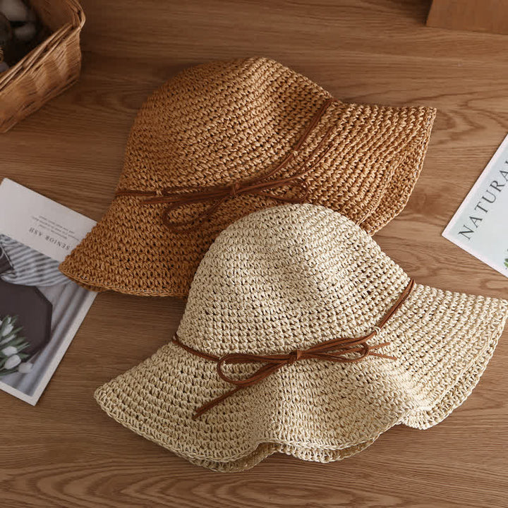 Eleganter, faltbarer Strohhut für den Sommer mit breiter Krempe für Damen