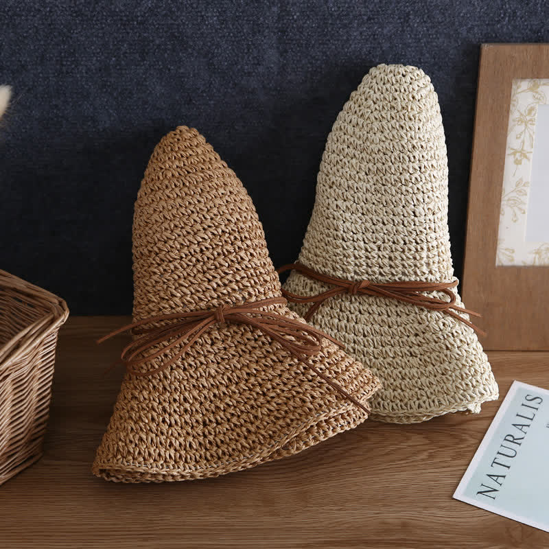 Eleganter, faltbarer Strohhut für den Sommer mit breiter Krempe für Damen
