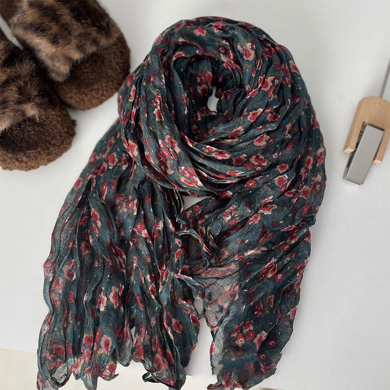 Weicher Damenschal mit plissiertem Blumenmuster für den Frühling