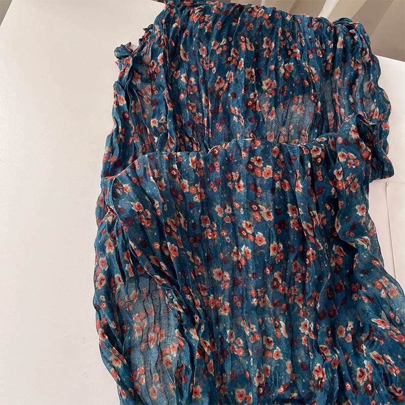 Weicher Damenschal mit plissiertem Blumenmuster für den Frühling