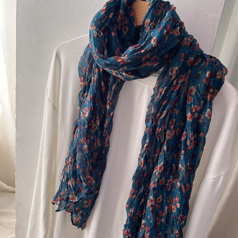 Weicher Damenschal mit plissiertem Blumenmuster für den Frühling
