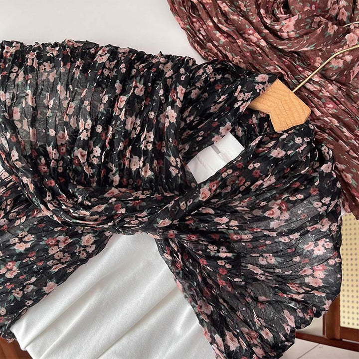 Weicher Damenschal mit plissiertem Blumenmuster für den Frühling