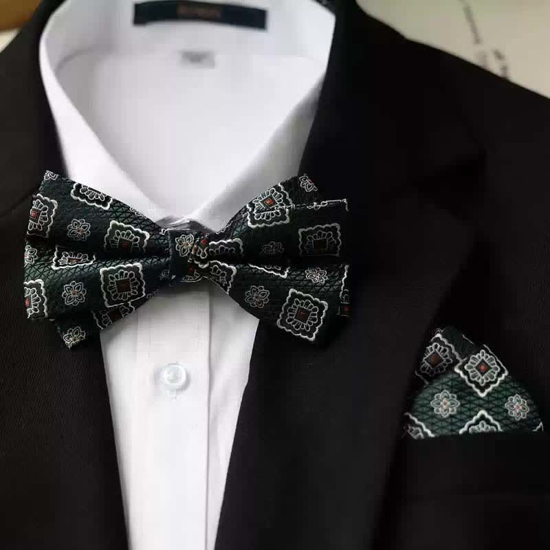 Doppellagige Fliege mit Einstecktuch und Vintage-Print für Herren
