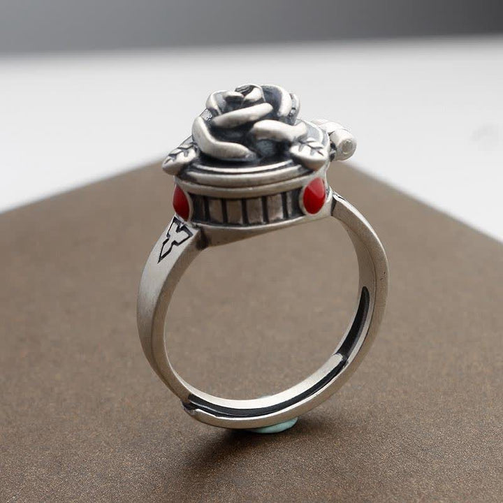 Verstellbarer Ring mit Rosenblüte und verstecktem Fach