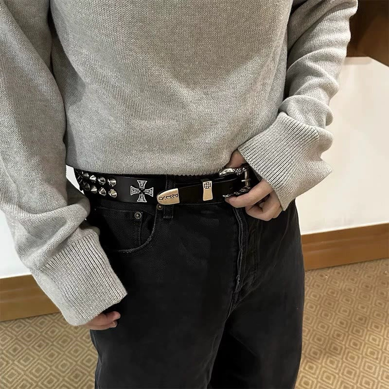 Gürtel mit Osterkreuzmuster und Punknieten aus Leder