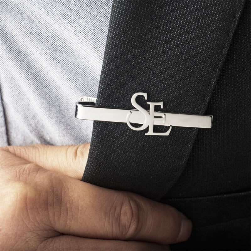 Personalisierte Krawattennadel mit Ihren Anfangsbuchstaben für Hochzeiten