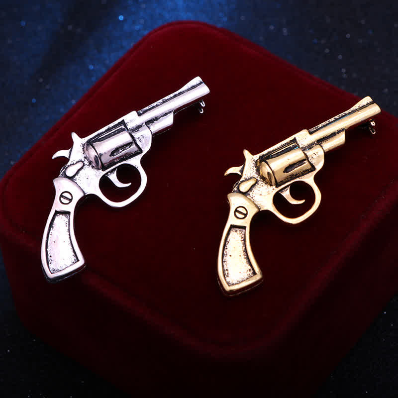Mini-Vintage-Brosche in dominanter Pistolenform für Herren