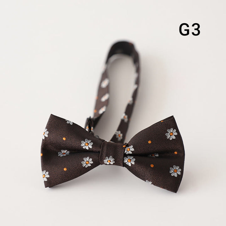 Vorgebundene Fliege mit verstellbarem Riemen und Retro-Blumendruck