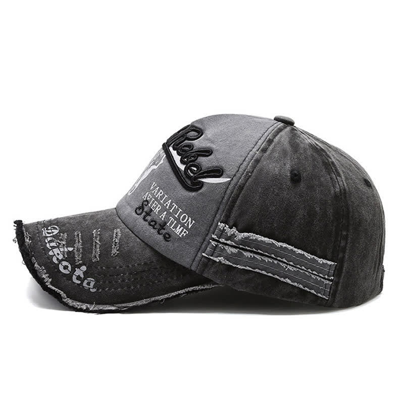 Baseballkappe mit aufgesticktem Longhorn-Bullenkopf und gewaschener Schrift