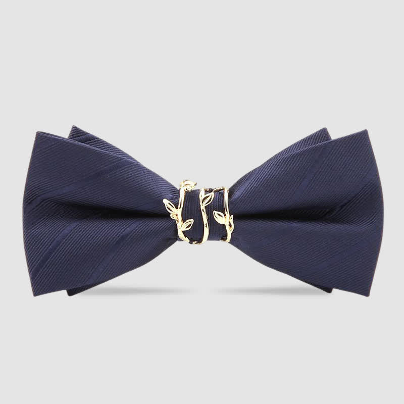 Luxuriöse goldene Krawattenschleife aus Satin für Herren mit Weinblättermuster