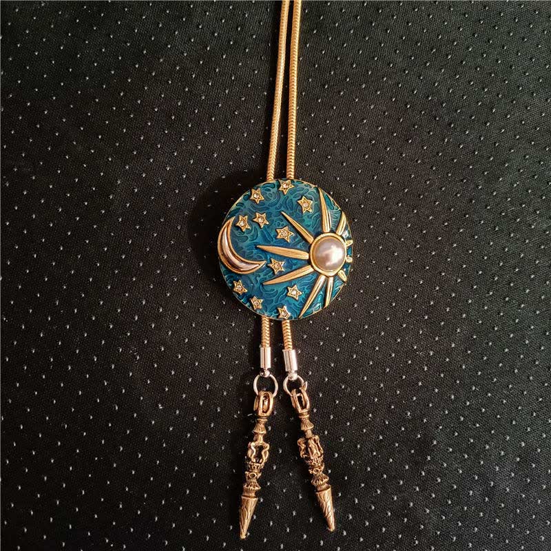 Vintage Sonne und Mond mit Perle Bolotie