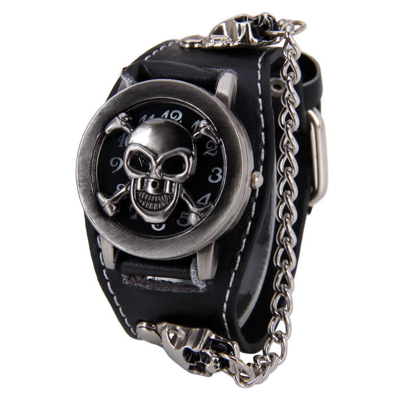 Herrenuhr mit Punk-Nieten-Kettenarmband und Lederarmband und Totenkopf-Abdeckung