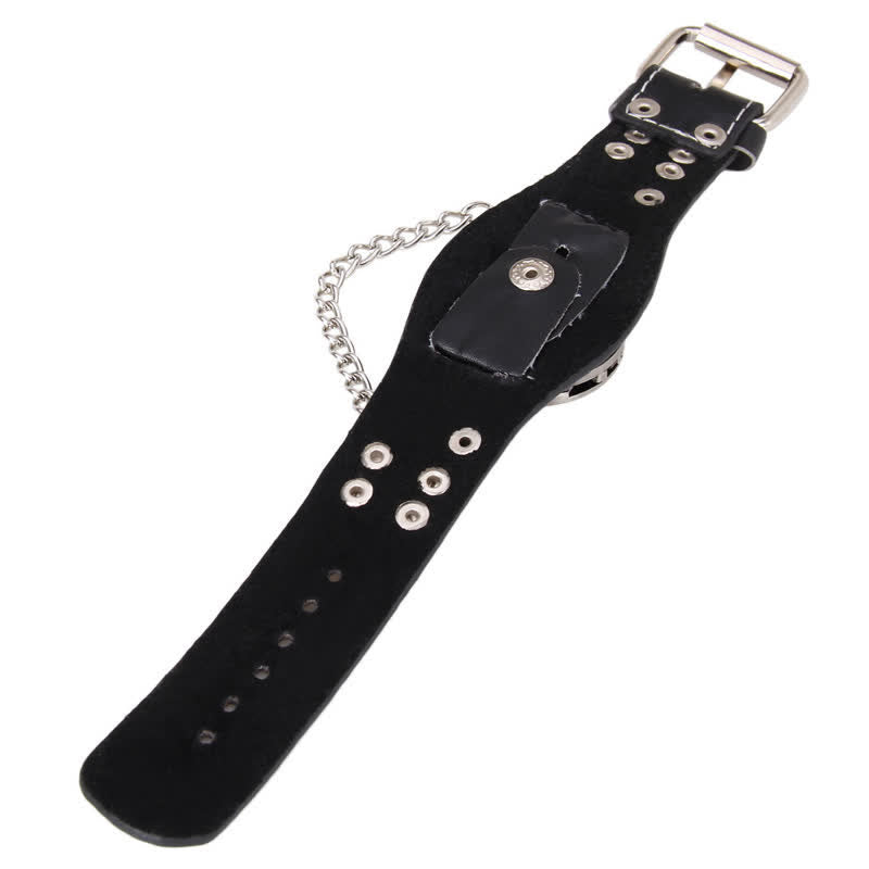 Herrenuhr mit Punk-Nieten-Kettenarmband und Lederarmband und Totenkopf-Abdeckung
