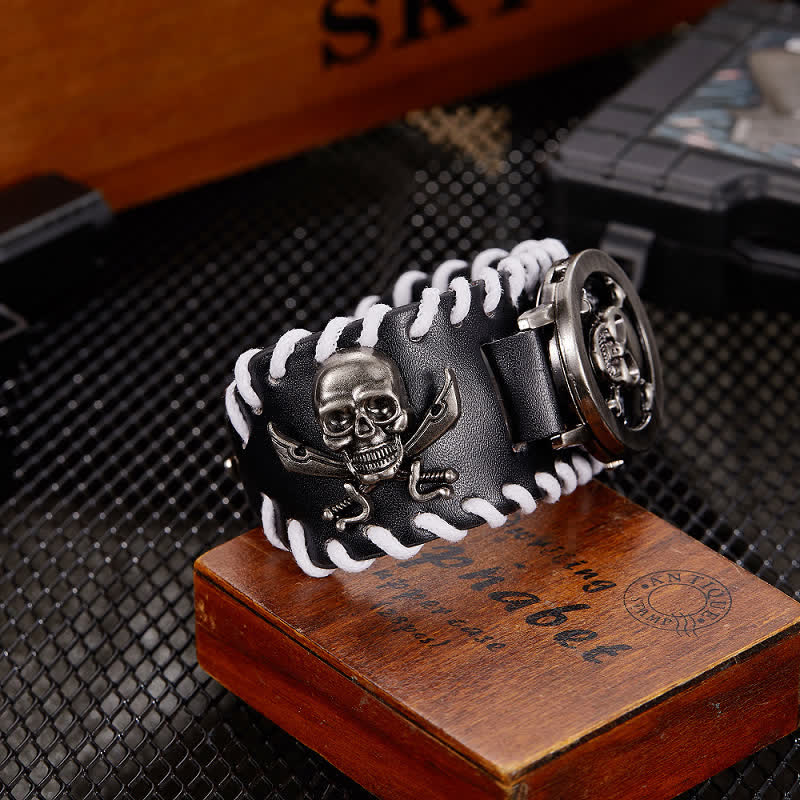 Herrenuhr im Vintage-Stil mit weißem Seilrand und Totenkopf-Abdeckung