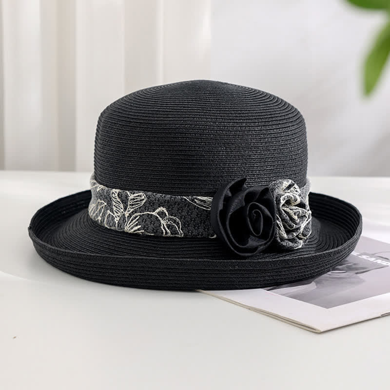Damen Sommer Strohhut mit doppelten Blumen und Netzgaze und Rollkrempe