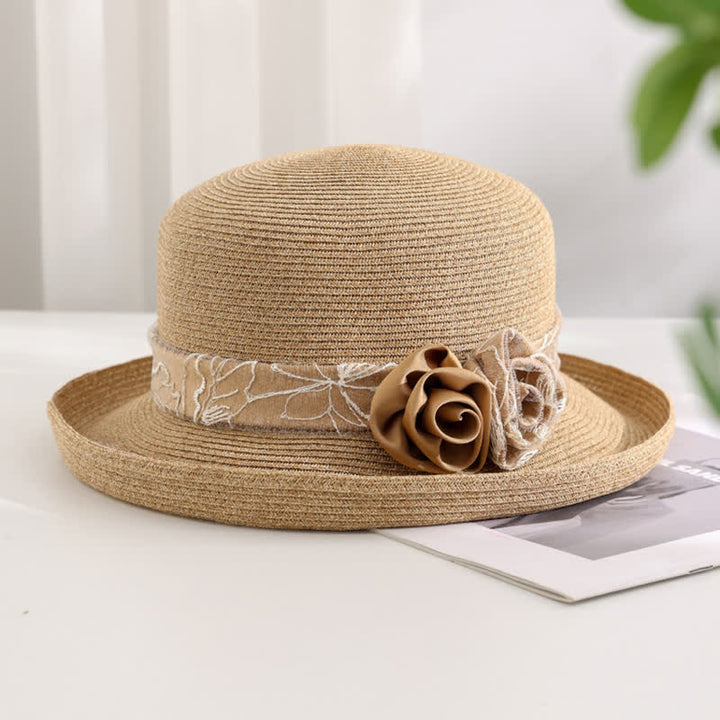 Damen Sommer Strohhut mit doppelten Blumen und Netzgaze und Rollkrempe