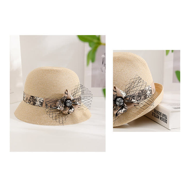 Eleganter Sommer-Strohhut im römischen Stil für Damen mit Blumendekor