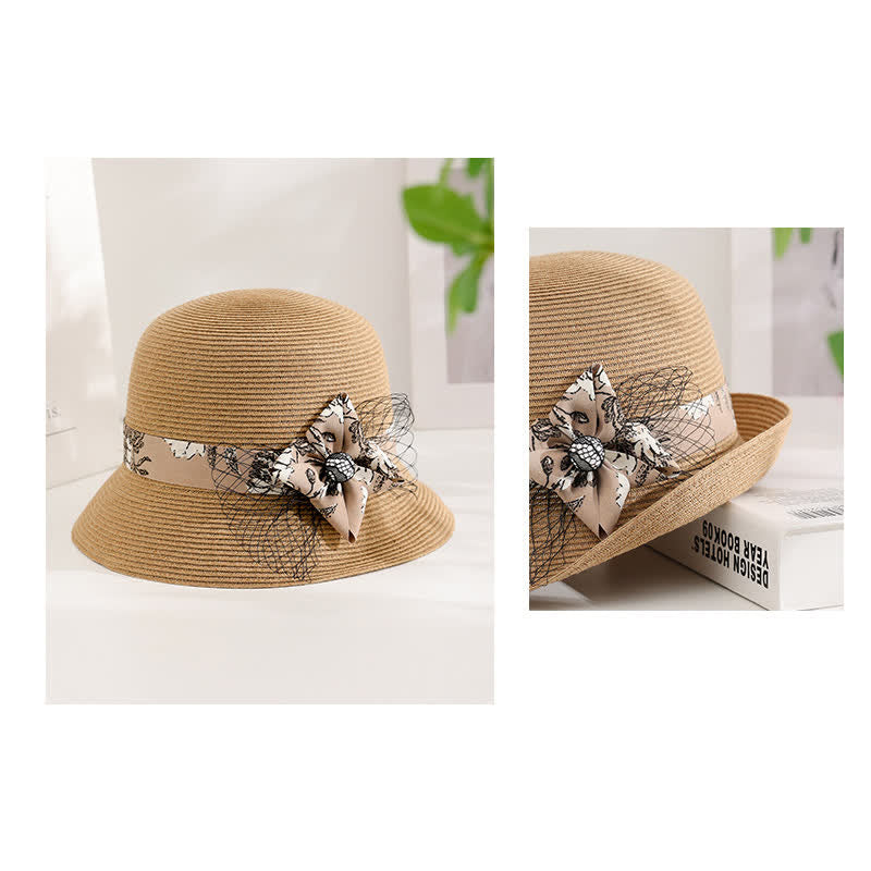 Eleganter Sommer-Strohhut im römischen Stil für Damen mit Blumendekor