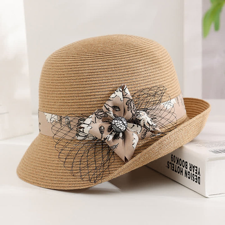 Eleganter Sommer-Strohhut im römischen Stil für Damen mit Blumendekor