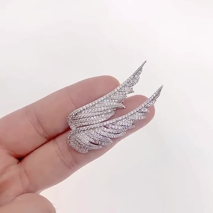 Exquisite Brosche in Form eines Engelsflügels für Damen