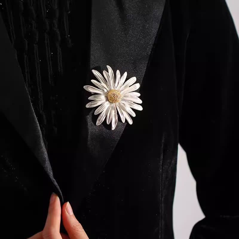 Künstlerische Ölgemälde-Brosche aus Silber mit Gänseblümchenmotiv für Damen