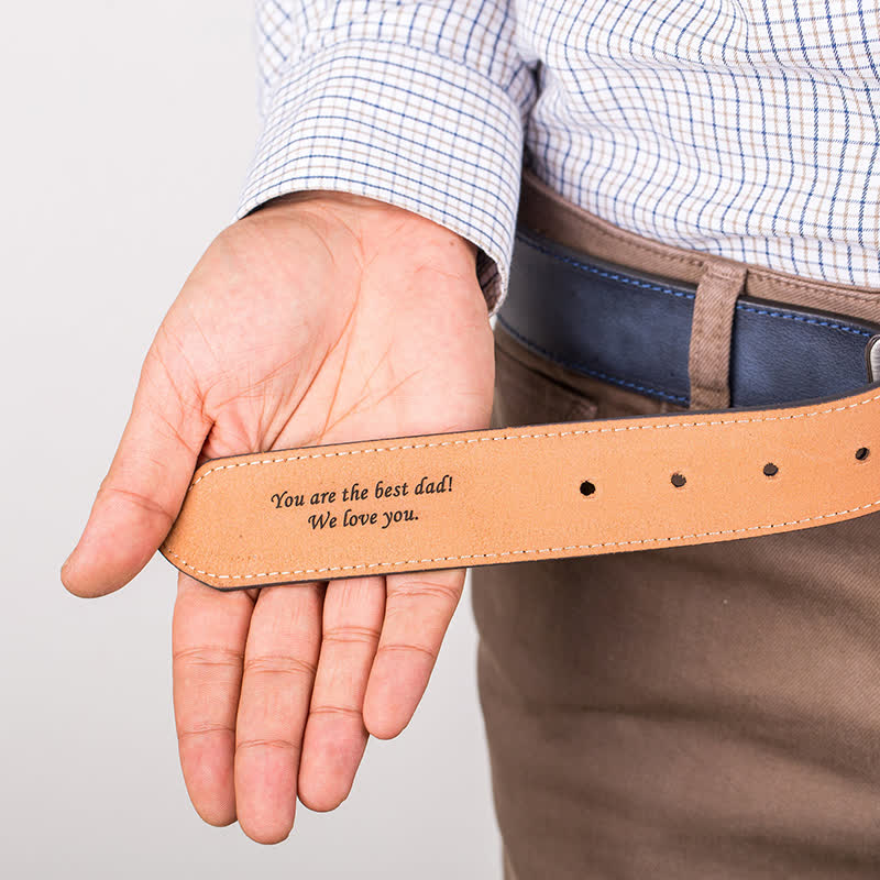 Personalisierter Ledergürtel mit Namenstextgravur