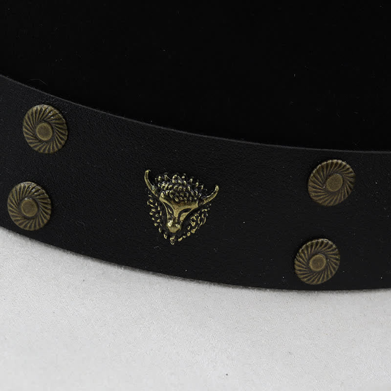 Cowboyhut aus Wildlederimitat mit kontrastierendem, schwarz-weißem Nietenband - image 7