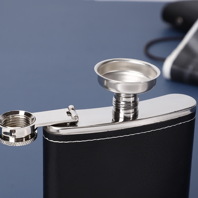 5-teiliges edles 6-oz-Geschenkset mit schwarzer Lederfurniertasse und Flachmann