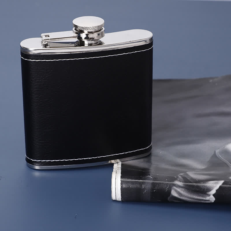 5-teiliges edles 6-oz-Geschenkset mit schwarzer Lederfurniertasse und Flachmann