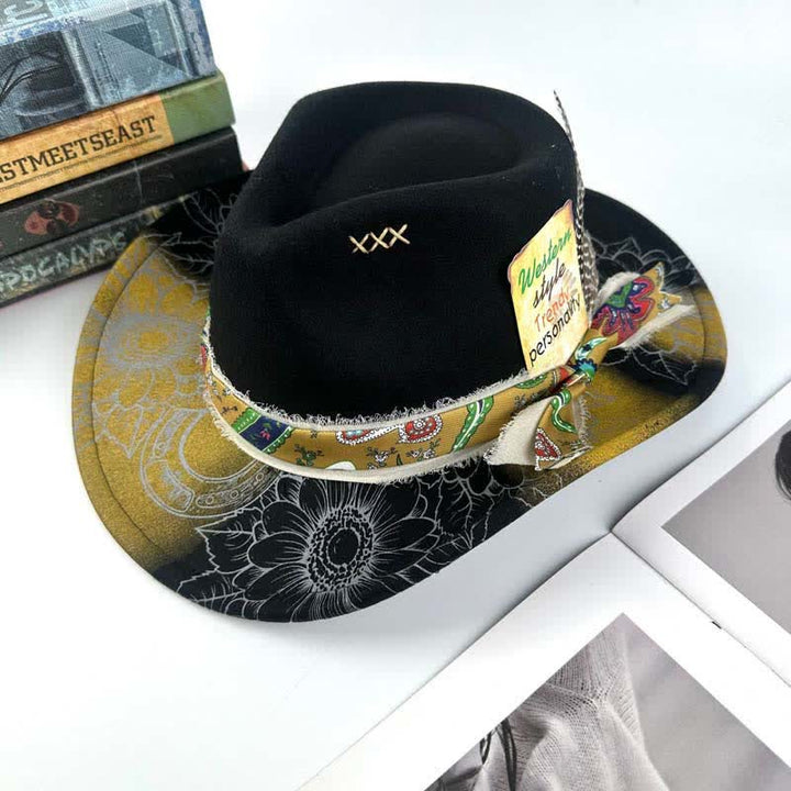 Western-Cowboyhut mit Sonnenblumen-Feder-Dekor, besprüht