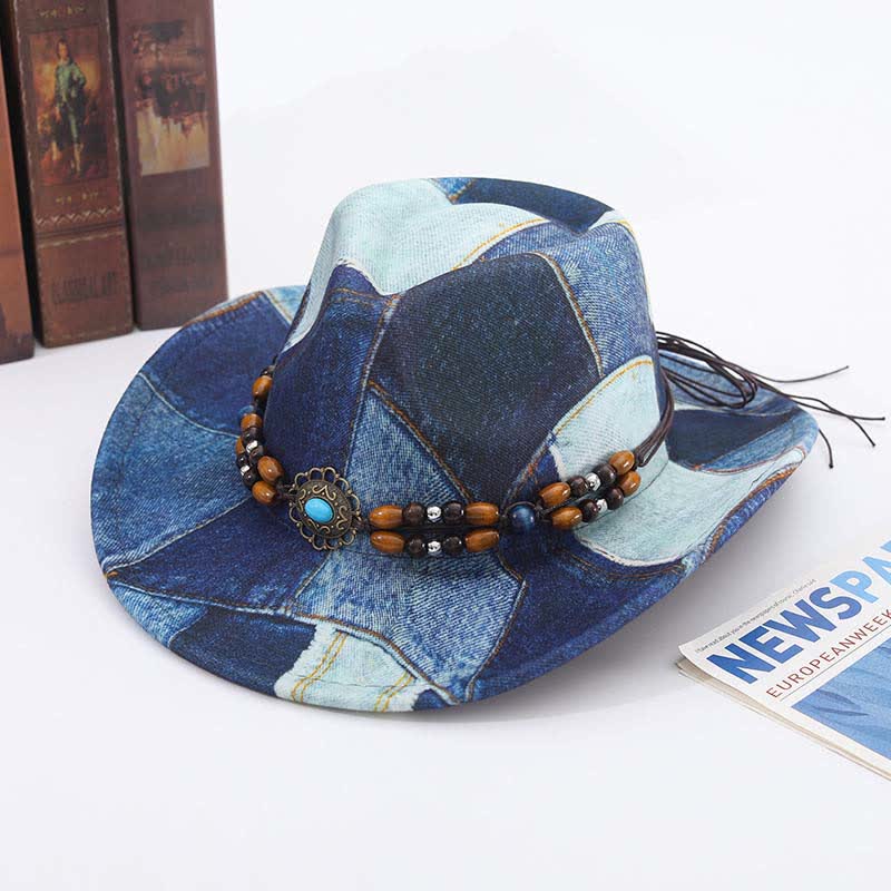 Cowboyhut aus Denim mit Farbblockdesign und Holzperlenband