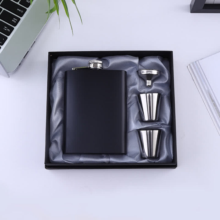 Benutzerdefiniertes 4-teiliges edles 8-oz-Geschenkset mit schwarzer Tasse und Flachmann