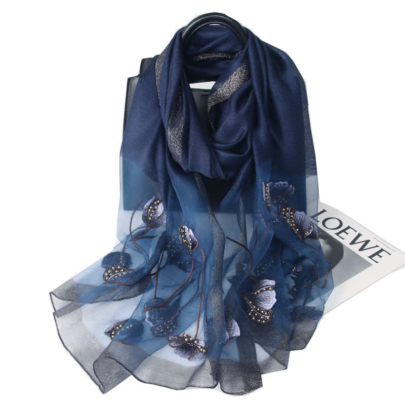 Damenschal aus Wolle und Seide mit handbestickten Perlen und Blumenmuster