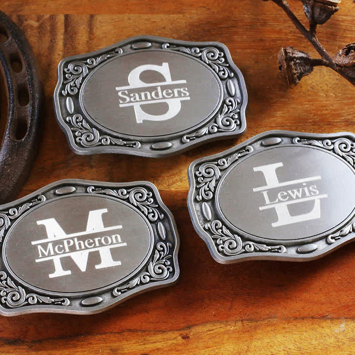 Antiker silberner Ledergürtel mit individueller Monogramm-Namensschnalle