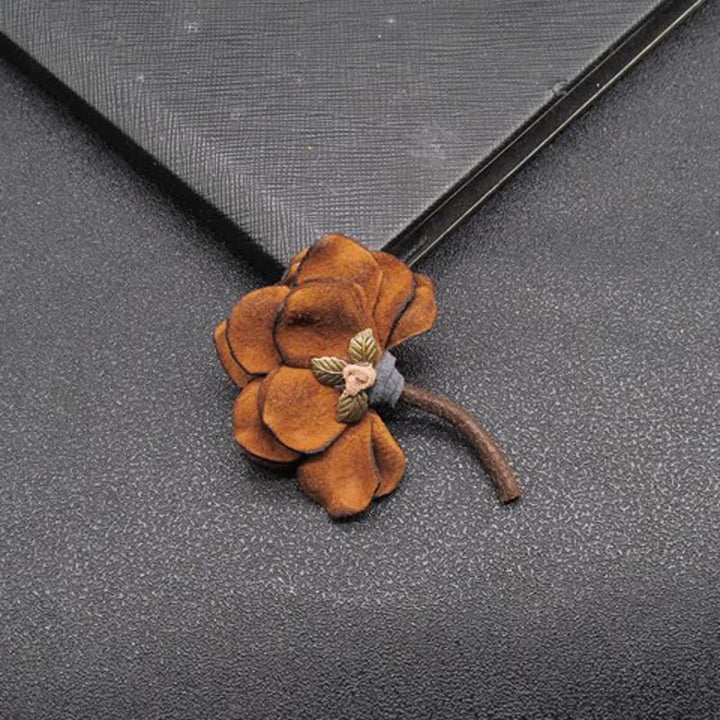 Original Design Retro Hochzeit Blumenblätter Stoff Brosche