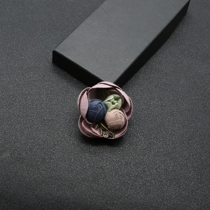 Niedliche Knospenhochzeits-Originaldesign-Miniblumen-Stoffbrosche