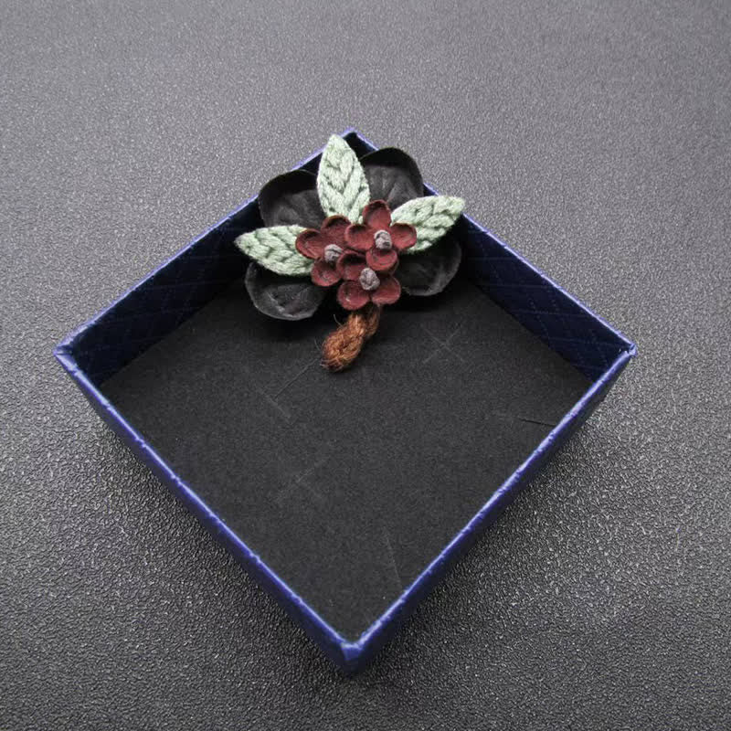Rote Gänseblümchen-Hochzeitsbrosche mit originellem Blumenmuster