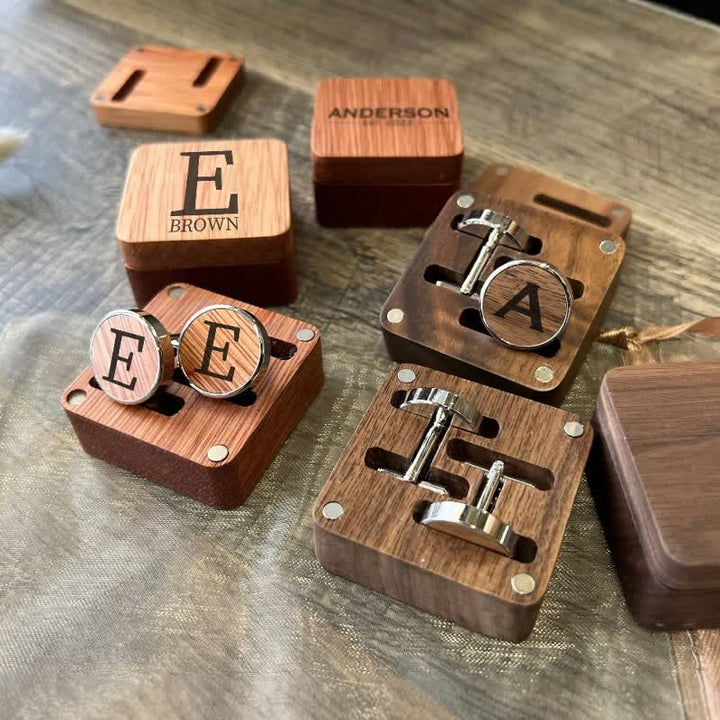 1 Paar klassische Manschettenknöpfe aus Holz mit individuellem Namen und Box