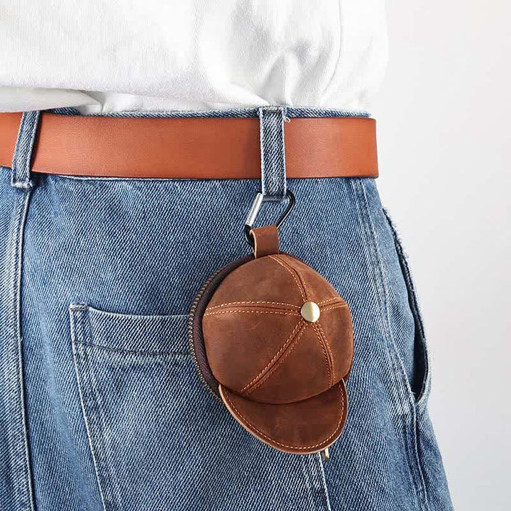 Kreative Münztasche aus Leder in Baseballmützenform