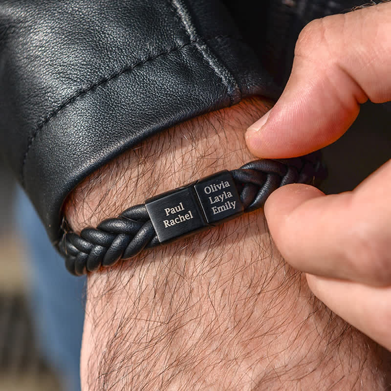 Geflochtenes Lederarmband mit individuellem Namen und Magnetverschluss