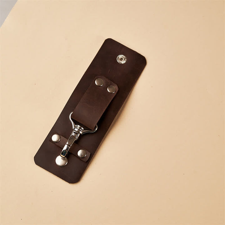 Retro-Schlüsselanhänger aus Leder mit Gürtelschlaufe