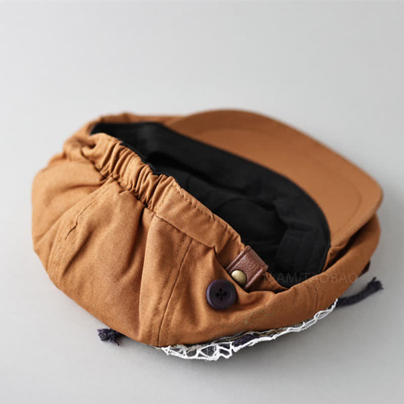 Karamellfarbene Baskenmütze im Streetstyle aus Stoff mit Patchwork-Knopf