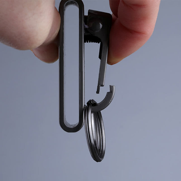 Robuster Schlüsselanhänger mit Doppelringen und Gürtelschlaufe aus Metall