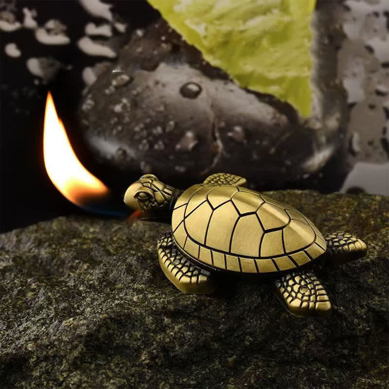Neuartiges, nachfüllbares Mini-Petroleumfeuerzeug mit süßer Schildkröte