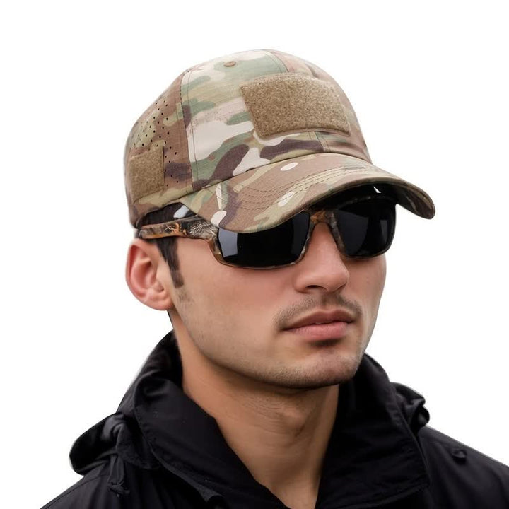 Atmungsaktive Baseballkappe mit Klettverschluss und Brillenloch in Camouflage