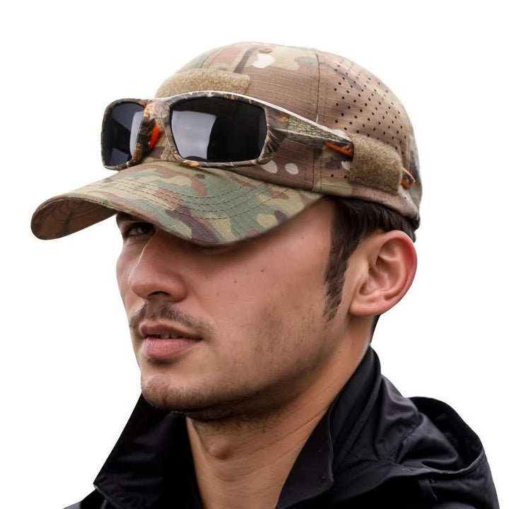 Atmungsaktive Baseballkappe mit Klettverschluss und Brillenloch in Camouflage