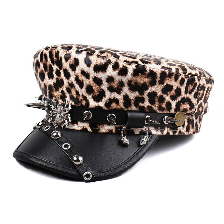 Damen-Barettmütze aus Leder mit Leopardenmuster und Nietendekor