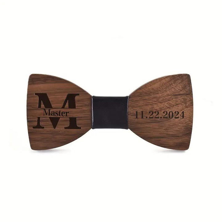 Personalisierter Name Herren Fliege aus Holz mit Gravur für Hochzeit - image 1