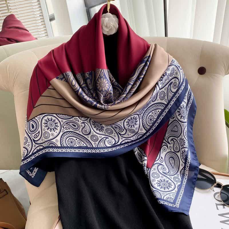 Eleganter, farblich passender, quadratischer Paisley-Schal aus Kunstseide für Herren