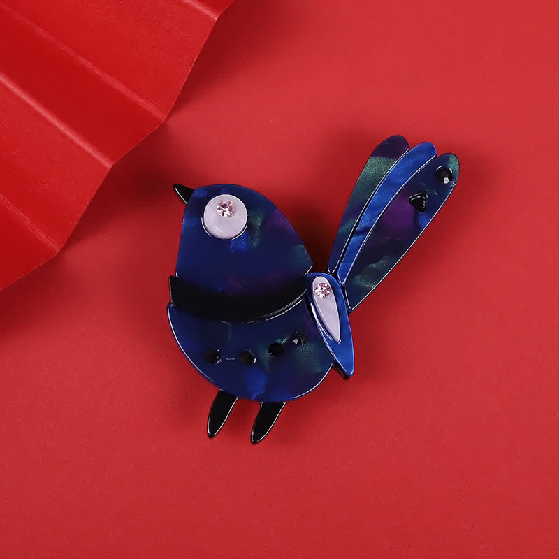 Marineblaue, handgefertigte Acryl-Brosche mit kleinem Cartoon-Vogel - Marine - image 1